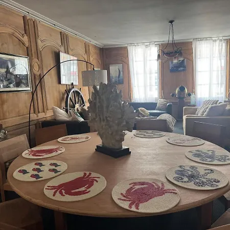 Apartment Lieu Cosy, Vieux Port A Pied